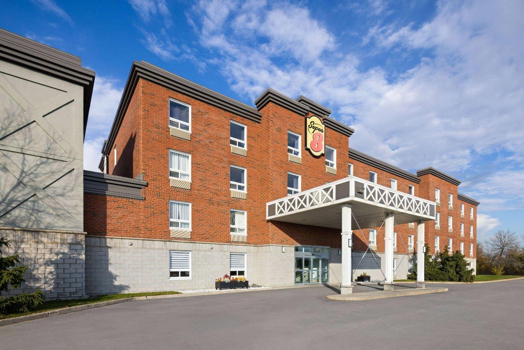 Super 8 By Wyndham St-Jerome Hotell Saint-Jerome Eksteriør bilde